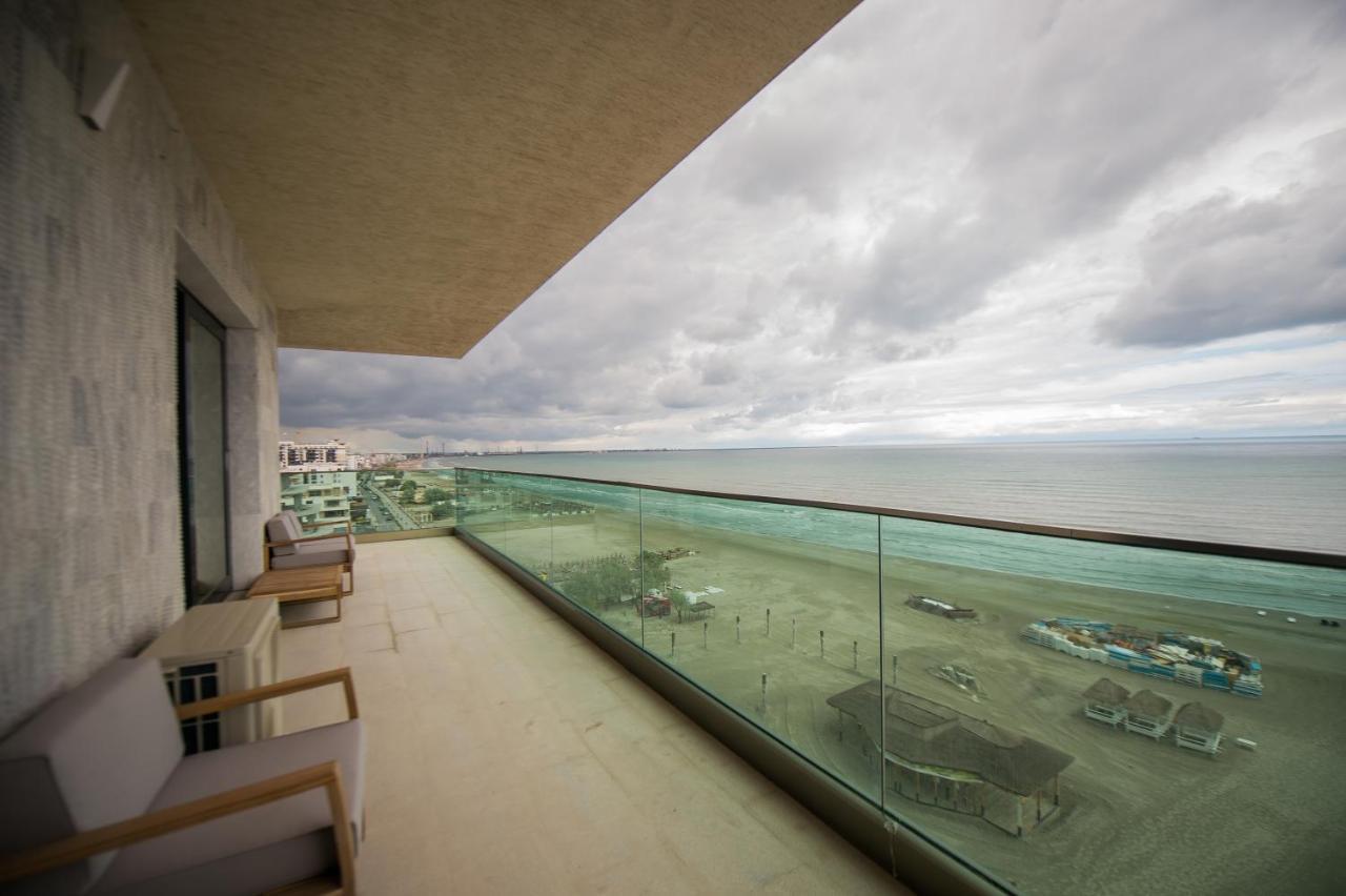 Luxury Promenada Apartment - Frontal Beachfront Mamaia Nord Năvodari Exterior foto
