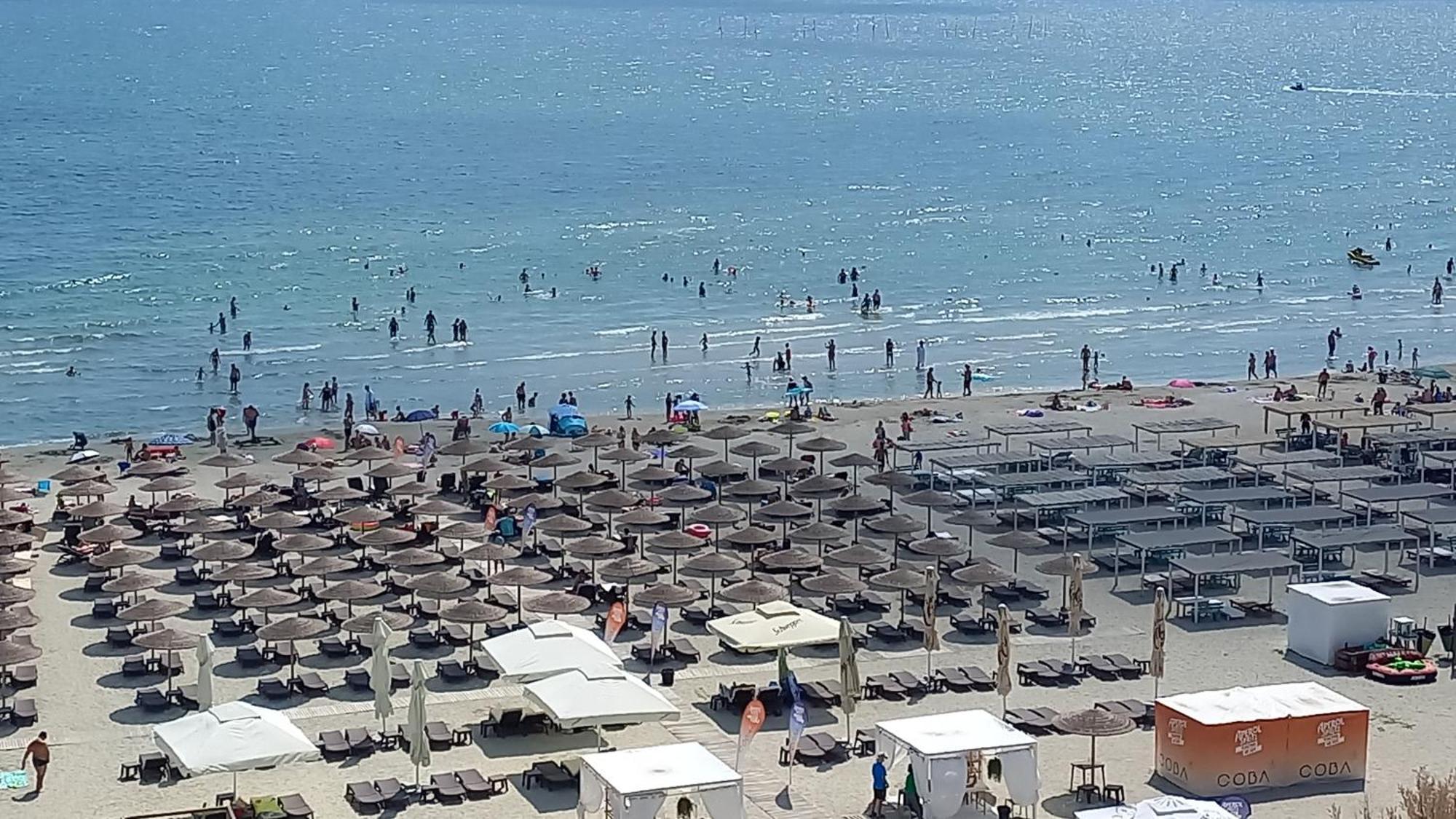 Luxury Promenada Apartment - Frontal Beachfront Mamaia Nord Năvodari Exterior foto